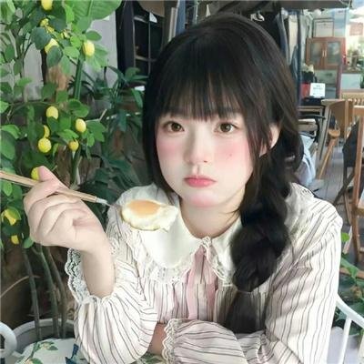 偷偷接吻